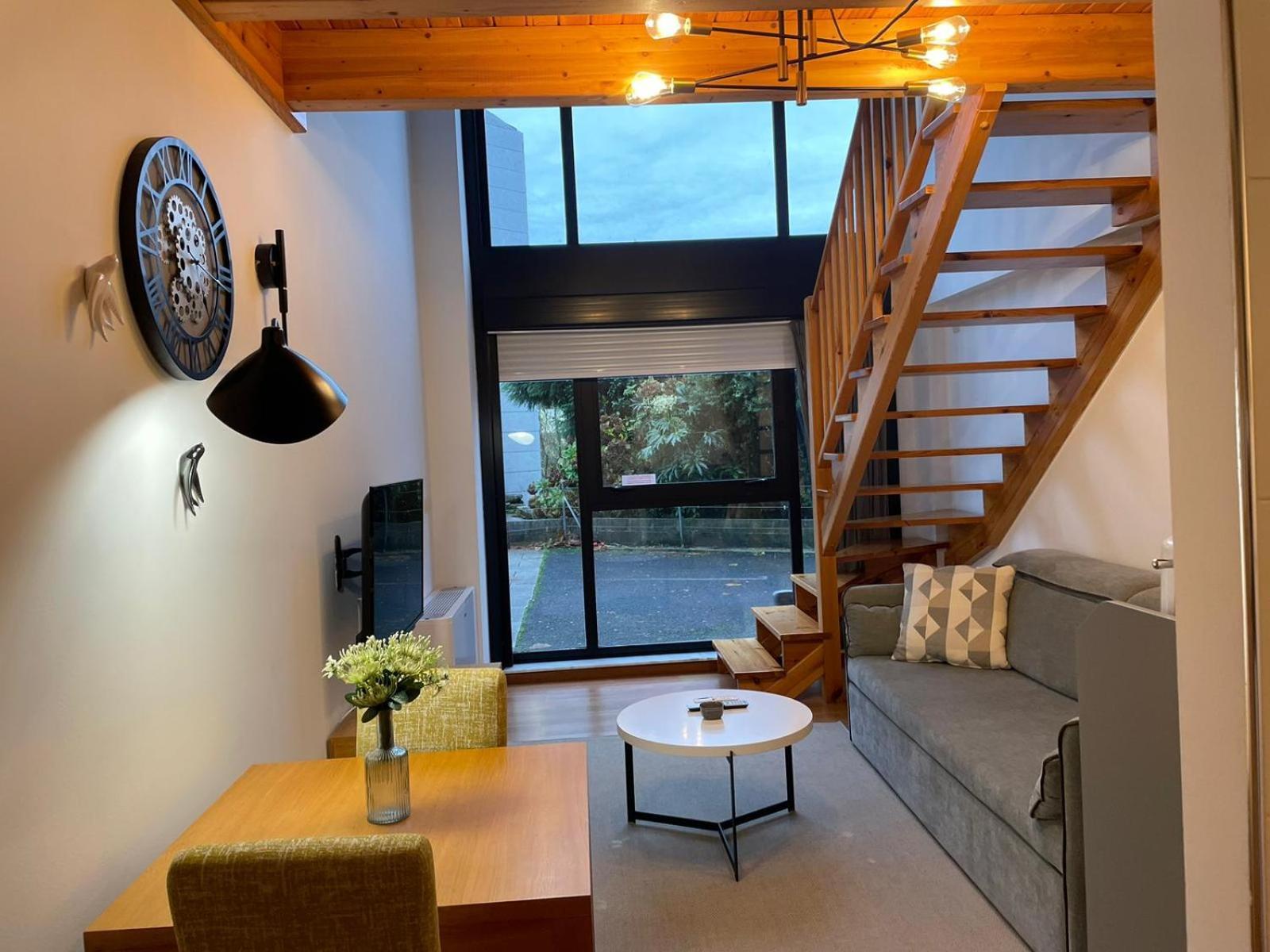 Apartamentos Ciudad Santiago Σαντιάγο ντε Κομποστέλα Εξωτερικό φωτογραφία