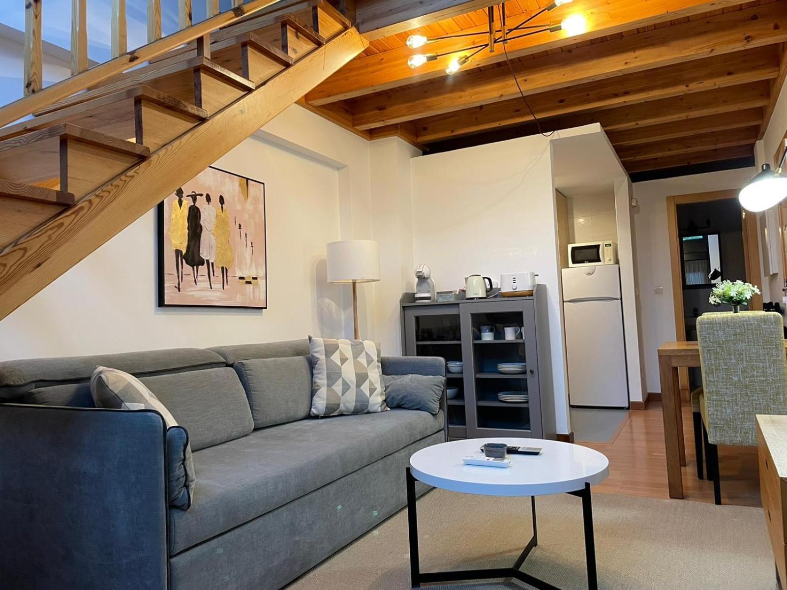 Apartamentos Ciudad Santiago Σαντιάγο ντε Κομποστέλα Εξωτερικό φωτογραφία